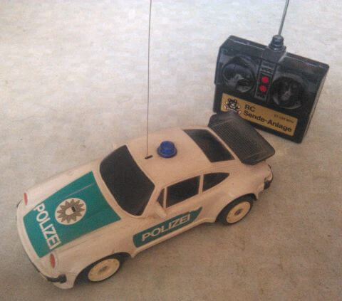 ferngesteuertes Polizeiauto mit Fernsteuerung